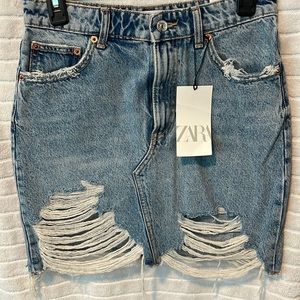 Zara skirt completely new
